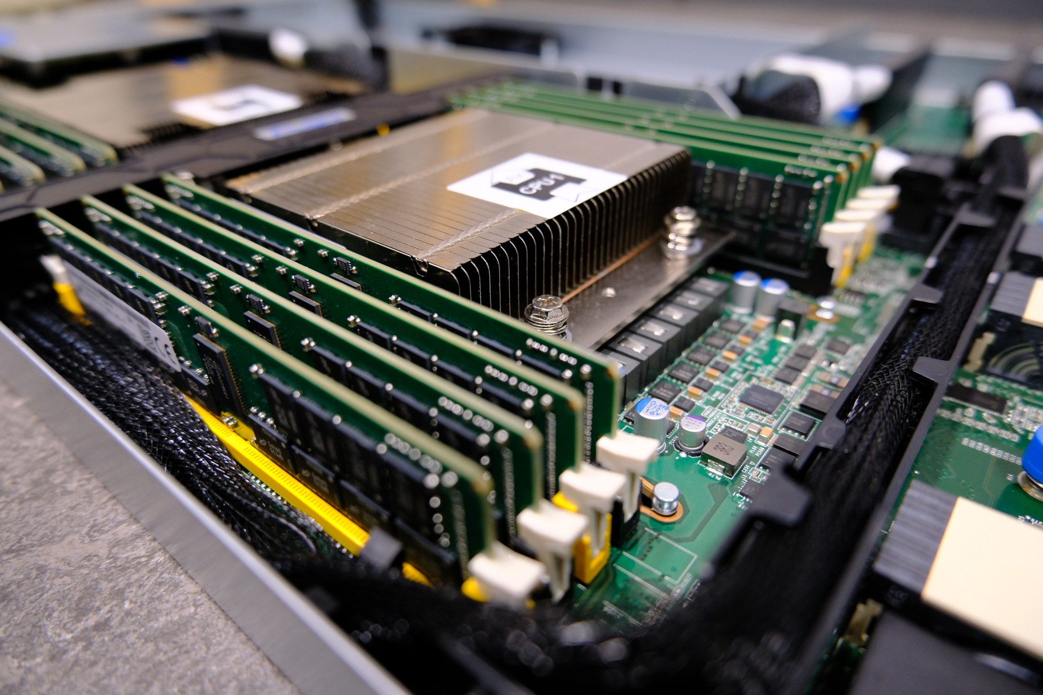 A computer RAM memory module